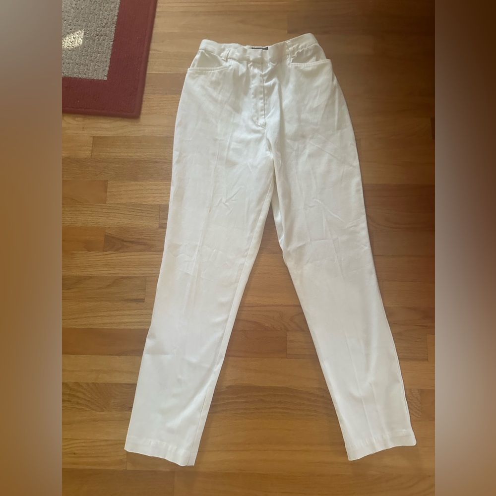 Burberry Golf off white colored pants. Size 2 but please check measurements.